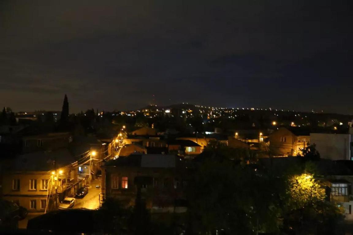 Your Home In Tbilisi: Cosy Stay In The Old City Exterior photo